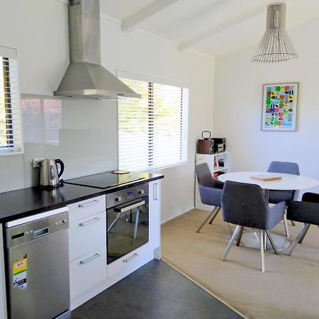 Villa Bram'S Bach à Lac Lac Taupo Extérieur photo