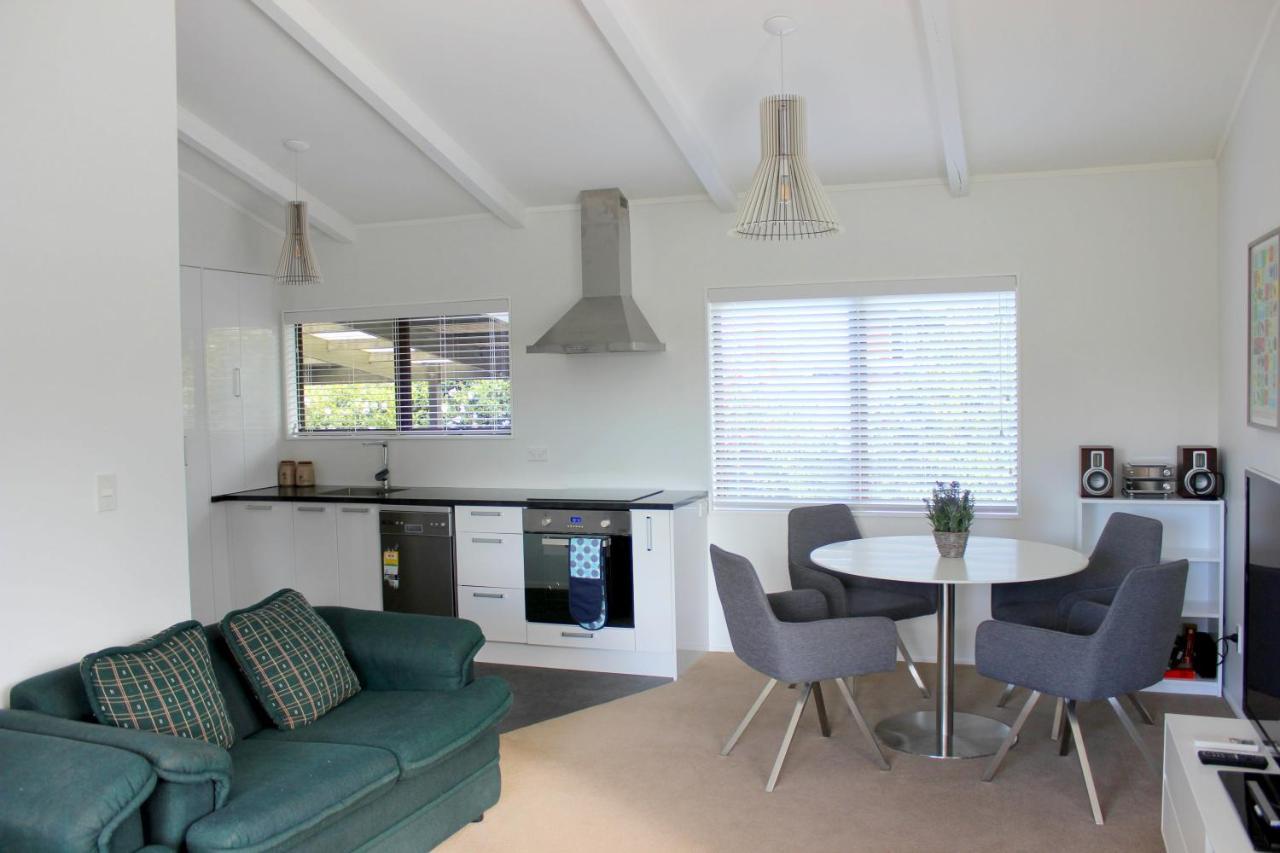 Villa Bram'S Bach à Lac Lac Taupo Extérieur photo