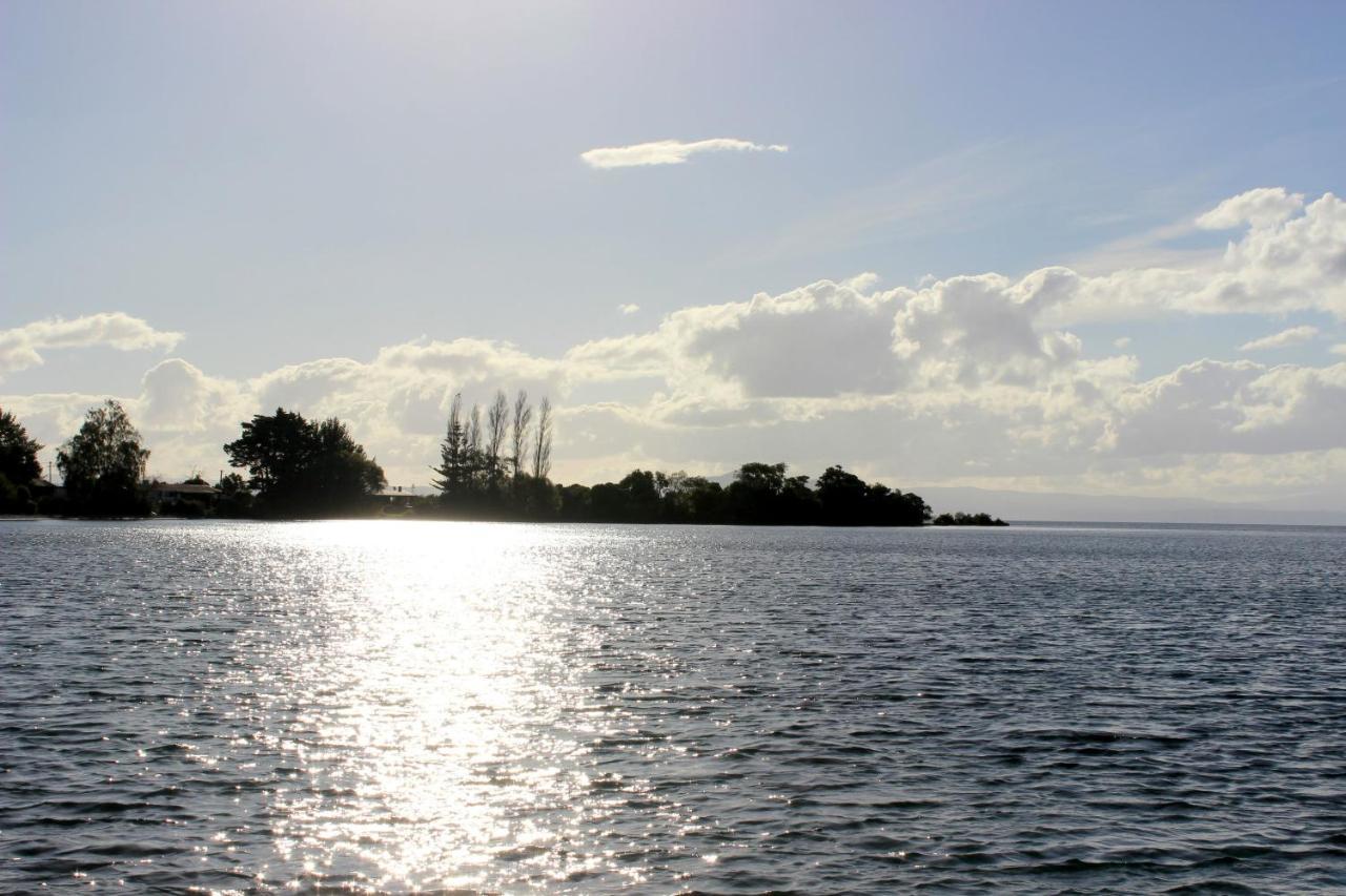 Villa Bram'S Bach à Lac Lac Taupo Extérieur photo