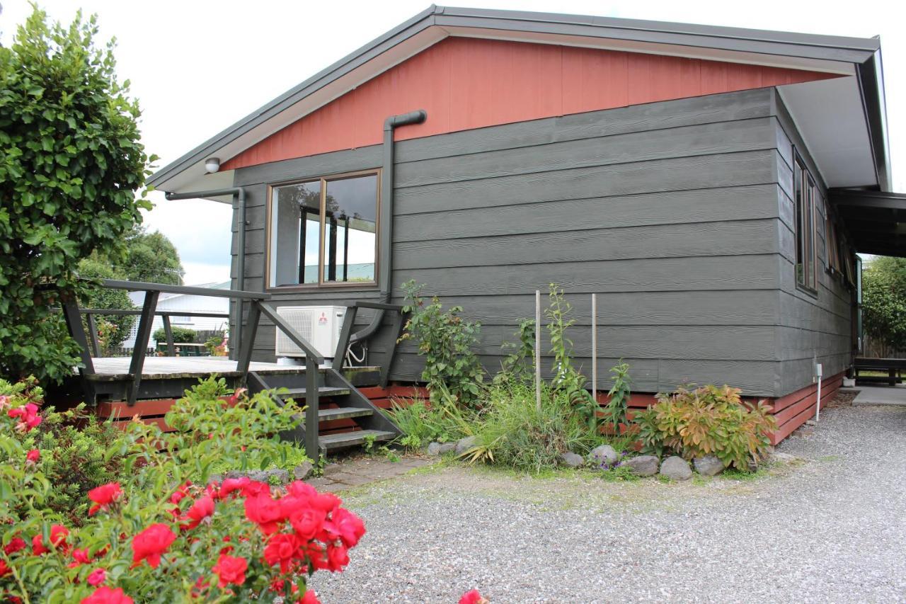 Villa Bram'S Bach à Lac Lac Taupo Extérieur photo