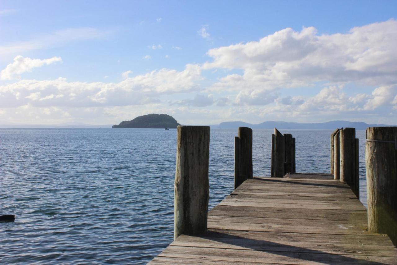 Villa Bram'S Bach à Lac Lac Taupo Extérieur photo