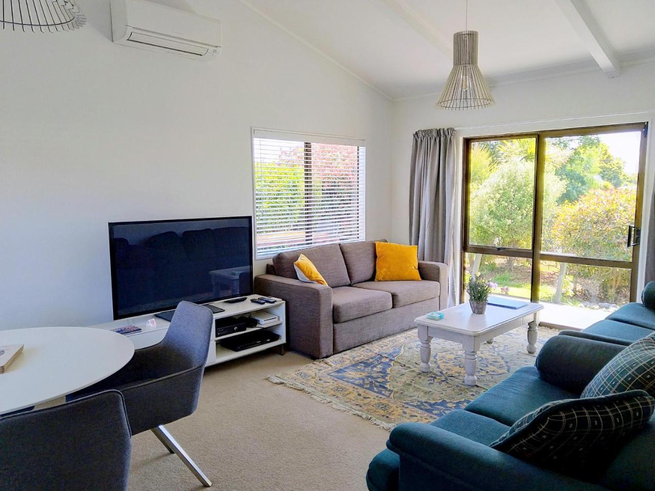 Villa Bram'S Bach à Lac Lac Taupo Extérieur photo