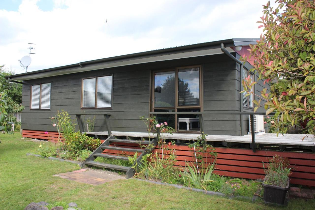 Villa Bram'S Bach à Lac Lac Taupo Extérieur photo